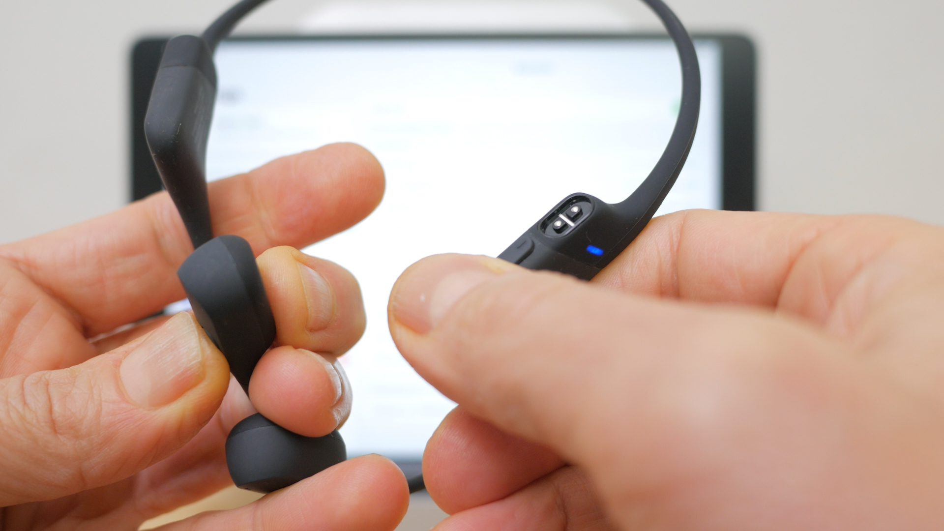 Aftershokz Aeropex review Best bone conduction headphones? vs